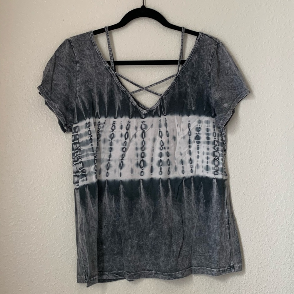 acid washed pattern t shirt